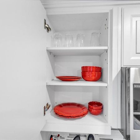 Modern 1 Bedroom + Den In Cambridge Εξωτερικό φωτογραφία