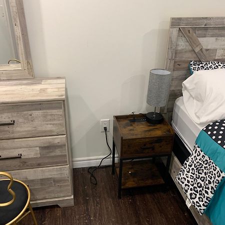 Modern 1 Bedroom + Den In Cambridge Εξωτερικό φωτογραφία