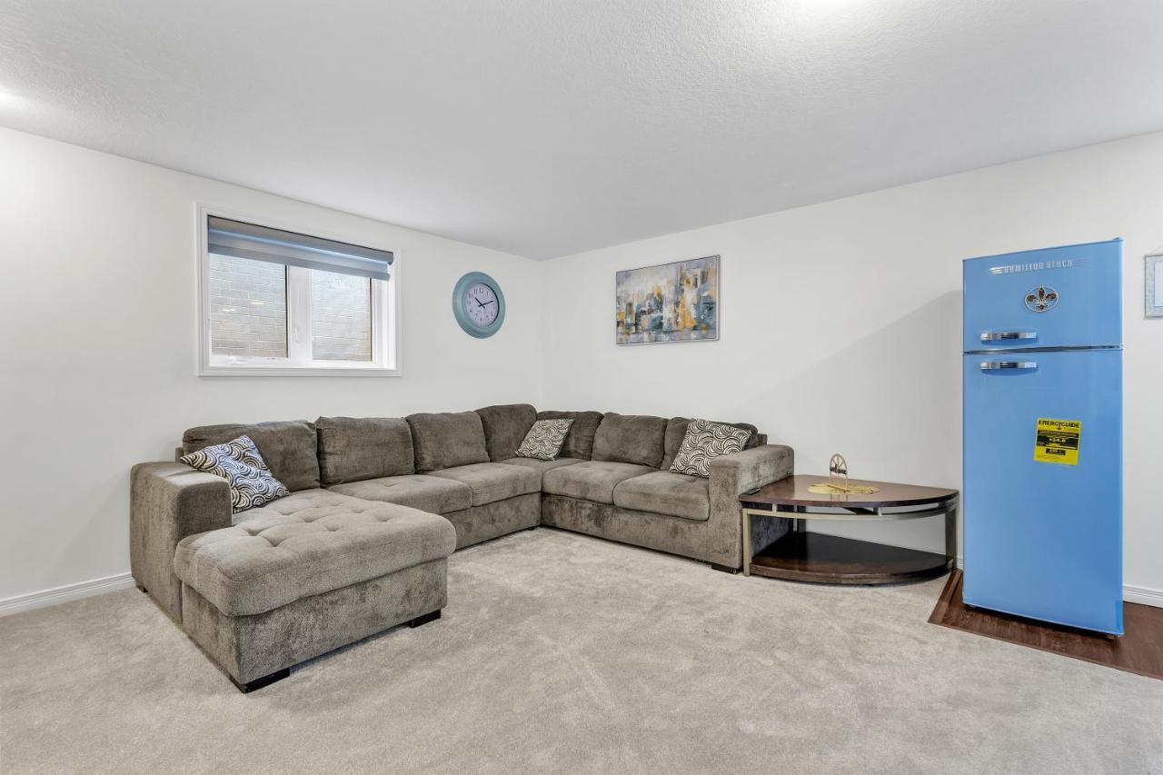 Modern 1 Bedroom + Den In Cambridge Εξωτερικό φωτογραφία