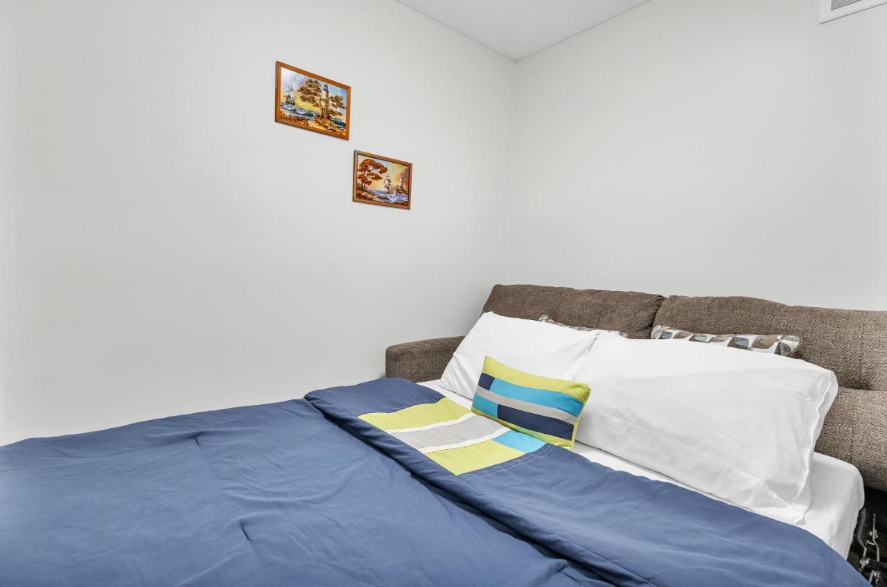 Modern 1 Bedroom + Den In Cambridge Εξωτερικό φωτογραφία