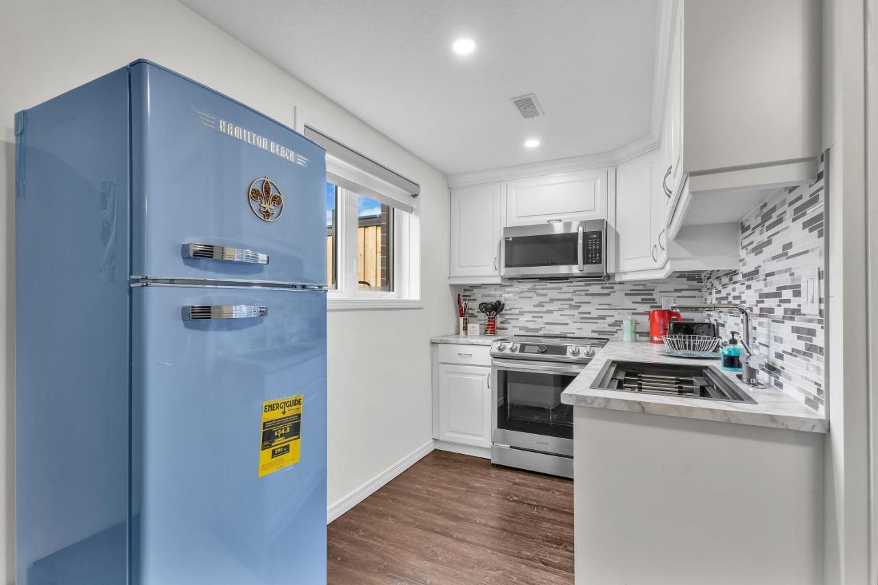 Modern 1 Bedroom + Den In Cambridge Εξωτερικό φωτογραφία